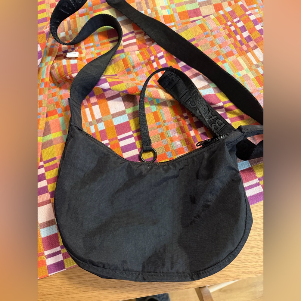 Baggu small nylon crescent bag black w key holder